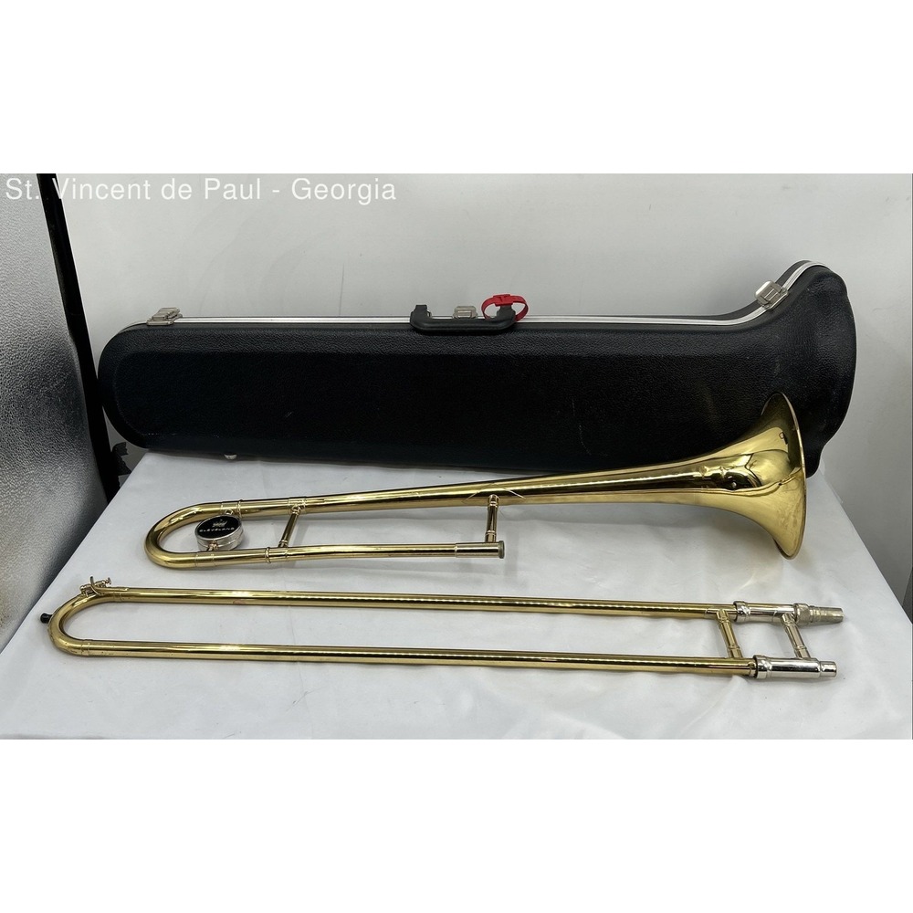 Vintage King Cleveland 606 Trombone Made in USA With Case NO Mouthpiece Read GC